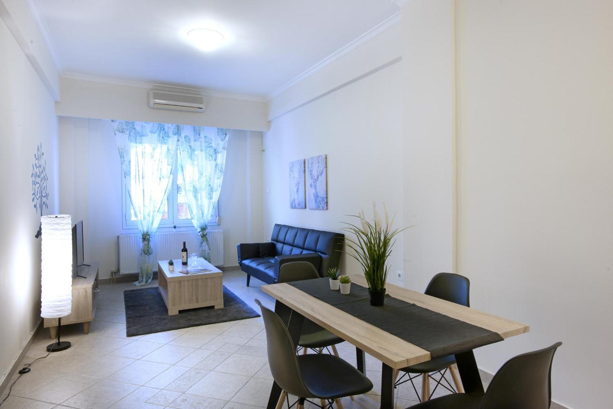 Comfortable Apartment At The Foot Of The Odeon Of Herodes Atticus Atenas Exterior foto
