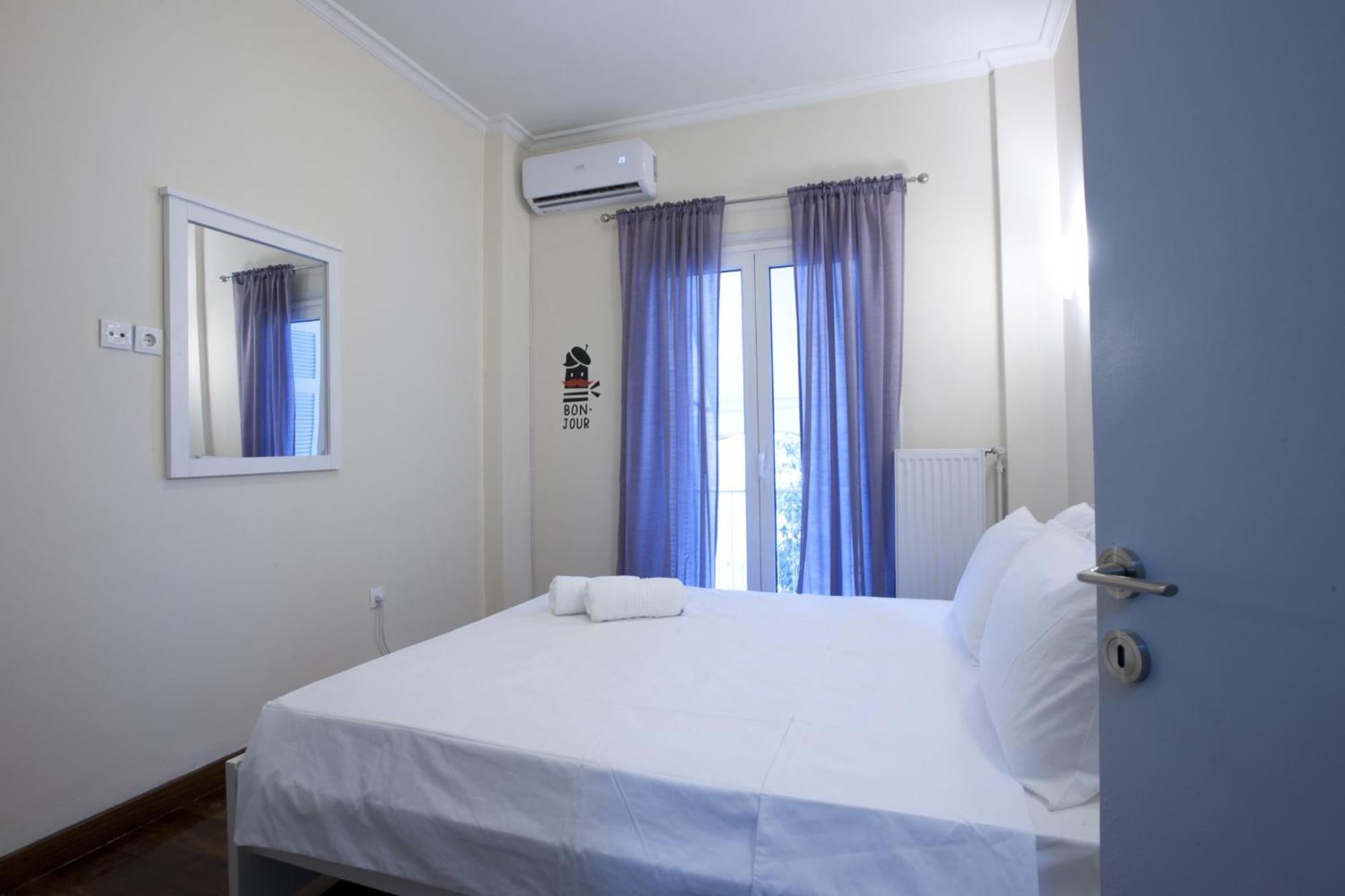 Comfortable Apartment At The Foot Of The Odeon Of Herodes Atticus Atenas Exterior foto